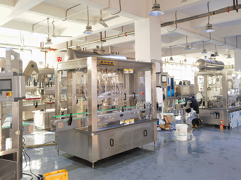 西安全自動數控液體灌裝機